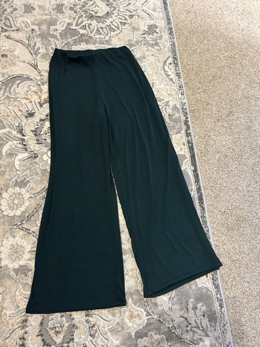 Zara Wide-Leg Women's Pants in Dark Green